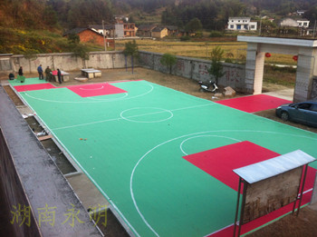 甯鄉(xiāng)蘇家(jiā)小(xiǎo)學籃球場(chǎng)